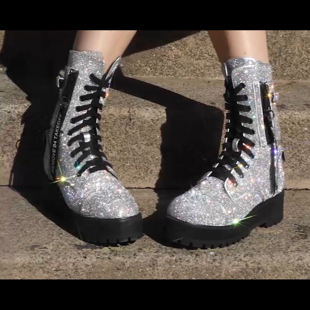 Billionaire Bling Boot LE